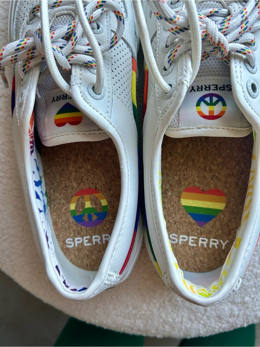 Sperry Soletide Pride Leather Sneaker Size 7